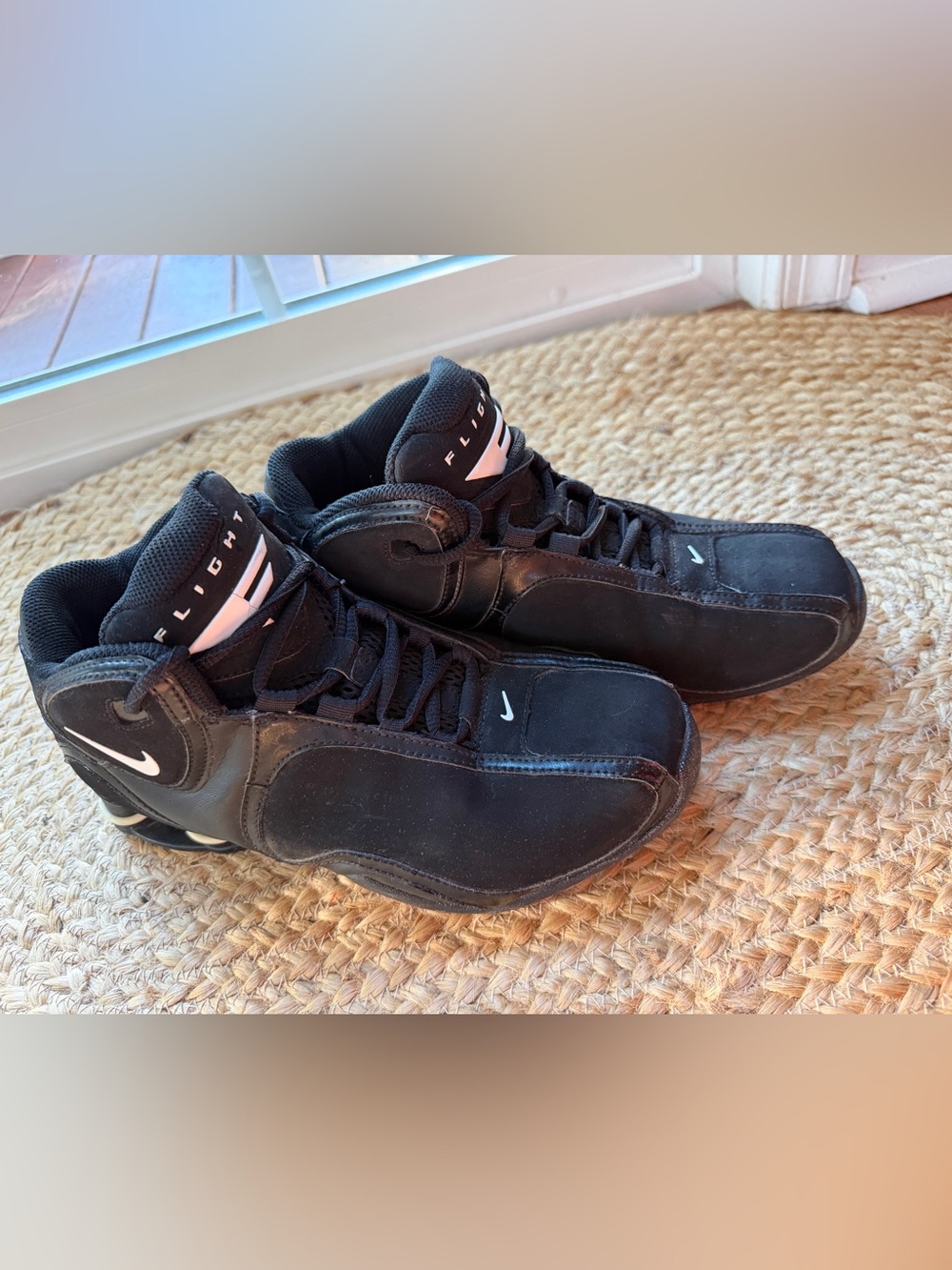 Vintage 2006 Nike Shox Flight Black White Sneakers Suede women’s Sz 8 Youth 6.5